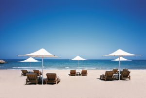 Sultanat Oman Voyage Sur Mesure Only For You Travel Designer shangri-la-resort-and-spa-oman-beach