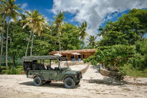 voyage_sur_mesure_indonesie_bali_sumba_nihiwatu_Puncak-only-for-you-travel-designer-coconut-cove cove